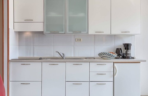 Monterol Apartment | Beautiful apartment for 5 people with WIFI, pool, A/C, TV and terrace