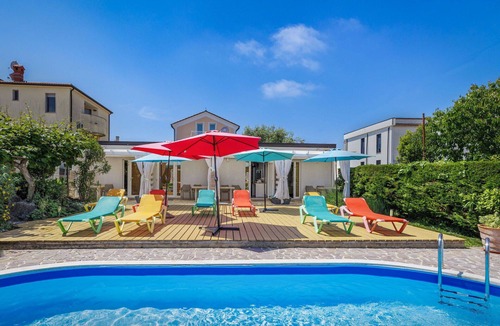 Monterol Apartment | Beautiful apartment for 5 people with WIFI, pool, A/C, TV and terrace
