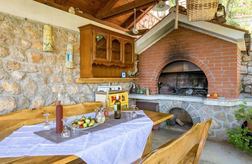 Donji Kraj Apartment | Beautiful apartment for 4 people with A/C, WIFI, TV and terrace