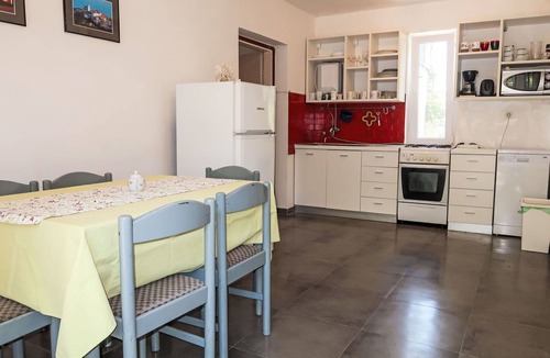 Mosenice Apartment | Beautiful apartment for 4 guests with A/C, WIFI, TV and terrace