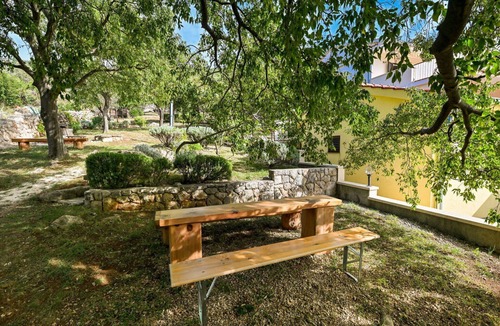 Seline Apartment | Beautiful apartment for 7 guests with A/C, WIFI, terrace and pets allowed