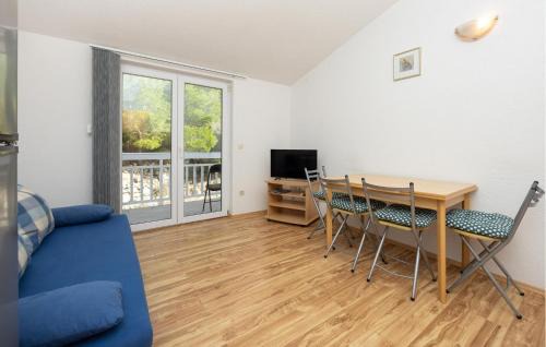 Lokva Rogoznica Apartment | Beautiful Apartment In Lokva Rogoznica With Wifi
