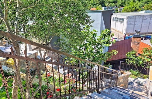 Obrovac Apartment | Beautiful apartment in Obrovac with WiFi