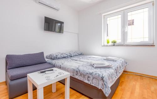 Povljana Apartment | Beautiful Apartment In Povljana With Wifi