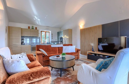 Bibali House | Beautiful apartment in villa for 4 guests with pool, A/C, WIFI, TV and terrace