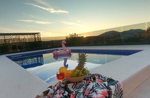Bilice House | Beautiful holiday home with pool and sea views