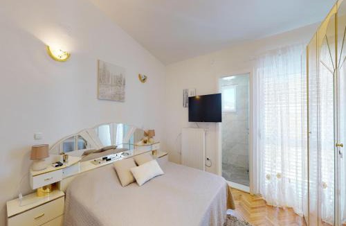 Neoric House | Beautiful holiday home with private sauna