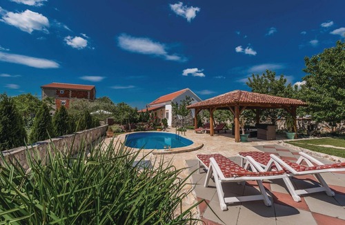 Gornji Zemunik House | Beautiful home in Zemunik Gornji