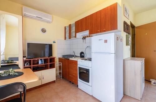Benkovac House | Beautiful home in Benkovac