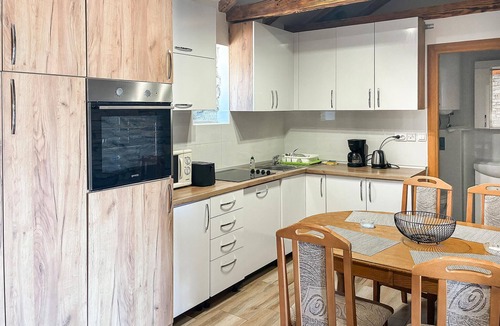 Benkovac House | Beautiful home in Benkovac with sauna