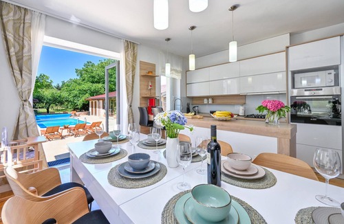 Bjelovar House | Beautiful home in Bjelovar with sauna