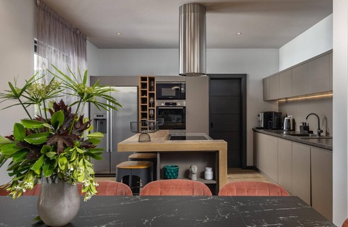 Brisevo House | Beautiful home in Brisevo with sauna