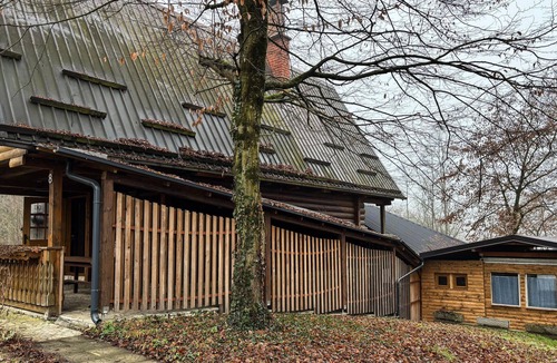 Kriz House | Beautiful home in Bunjani with WiFi