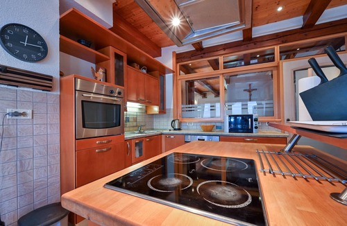 Donji Kraljevec House | Beautiful home in Cakovec with sauna