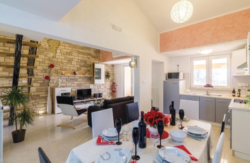 Melnica House | Beautiful home in Frkeci