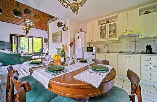 Duga Resa House | Beautiful home in Donji Zvecaj with WiFi