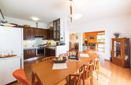 Okrug Gornji House | Beautiful home in Okrug Gornji