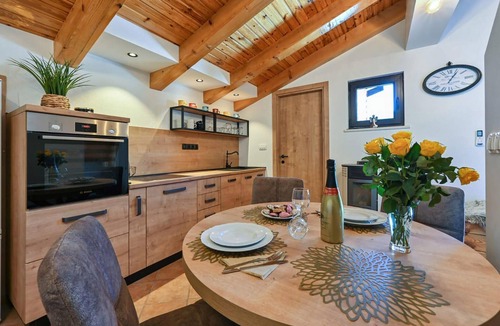 Jasenak House | Beautiful home in Jasenak with WiFi
