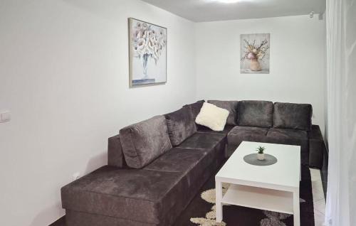 Kapela House | Beautiful Home In Kapela