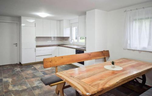Kapela House | Beautiful Home In Kapela