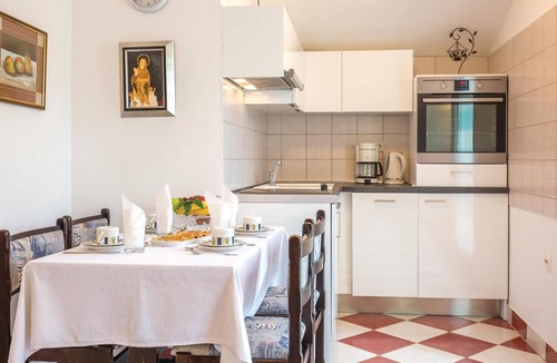 Sestanovac House | Beautiful home in Katuni