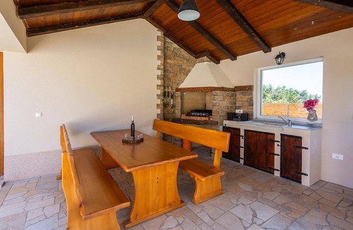 Kras House | Beautiful home in Kras