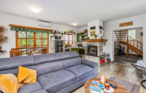 Presika House | Beautiful Home In Lukovdol With Sauna