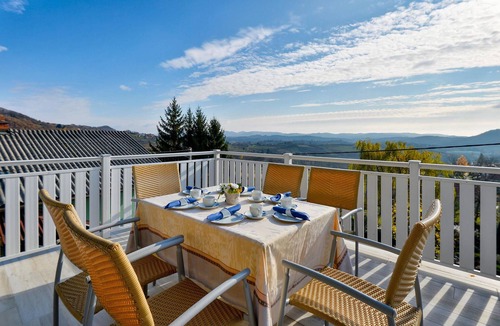 Novi Marof House | Beautiful home in Novi Marof with sauna