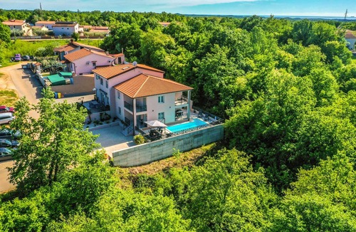 Nova Vas House | Beautiful home in Nova Vas