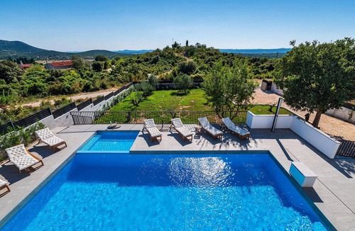 Polaca House | Beautiful home in Polaca with sauna