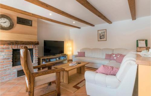 Kutina House | Beautiful Home In Repusnica With Sauna