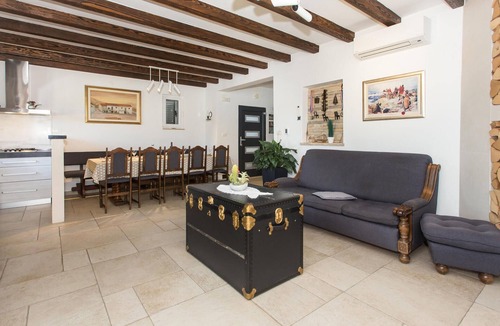 Central Dalmatia House | Beautiful home in Sestanovac