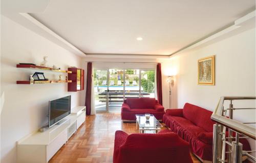 Sinj House | Beautiful Home In Sinj