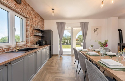 Bila Vlaka House | Beautiful home in Stankovci