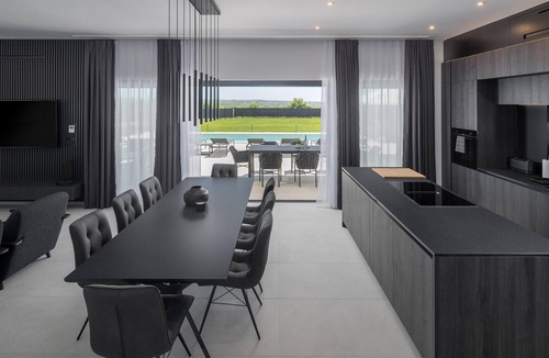 Frata House | Beautiful home in Tar