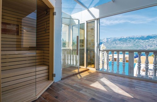 Vinjerac House | Beautiful home in Vinjerac with sauna