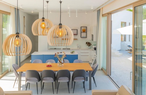 Zmijavci House | Beautiful home in Zmijavci with sauna