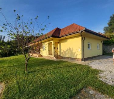 Karlovac Villa | Beautiful home "Yellow Secret" with 2 bedrooms, big terrace and backyard