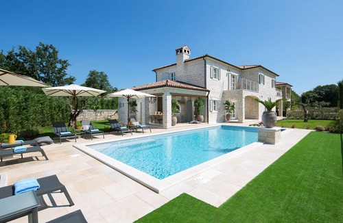 Korenici Villa | Beautiful luxury villa with private sports & ECO resort, Istria, Croatia