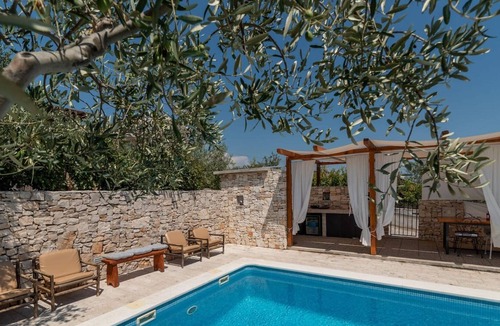 Slatine Cabin | Beautiful modern villa in a quiet place Slatine, on the island of Ciovo