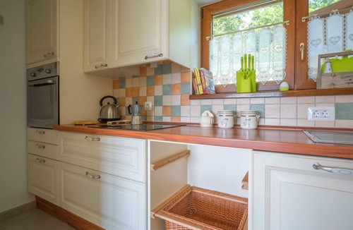 Mrkopalj House | Beautiful private villa for 4 people with WIFI, TV, balcony, pets allowed and panoramic view