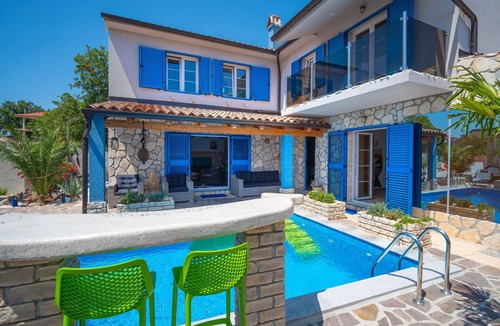 Novi Vinodolski Villa | Beautiful private villa for 8 people with hot tub, WIFI, private pool, A/C, TV and terrace