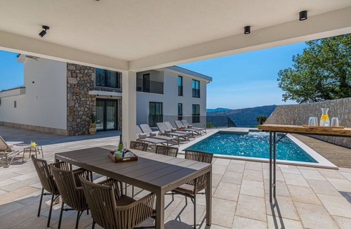 Bribir Villa | Beautiful private villa for 10 people with hot tub, WIFI, private pool, A/C, TV and terrace