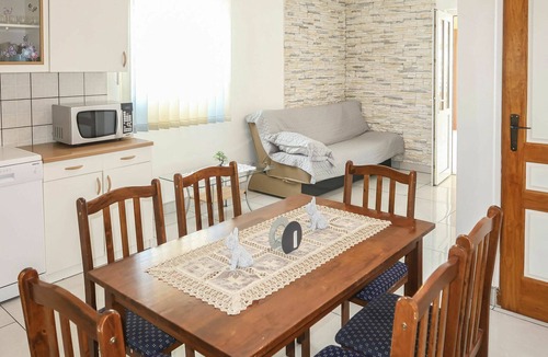 Cesarica House | Beautiful private villa for 12 people with WIFI, private pool, A/C, TV and terrace