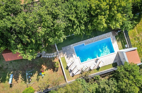 Labin House | Beautiful private villa for 7 people with A/C, private pool, WIFI, TV, terrace and pets allowed
