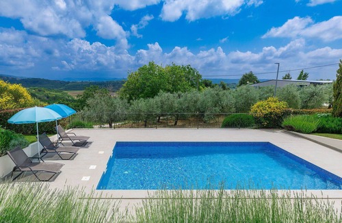 Baredine Villa | Beautiful private villa for 8 people with A/C, private pool, WIFI, TV, terrace and panoramic view