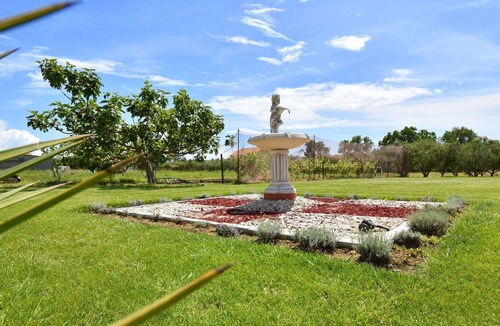 Tinj House | Beautiful private villa for 12 people with WIFI, A/C, private pool, TV, terrace and parking