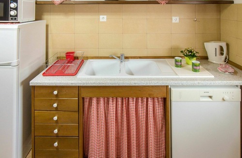Gracisce House | Beautiful private villa for 6 guests with private pool, A/C, WIFI, TV and terrace