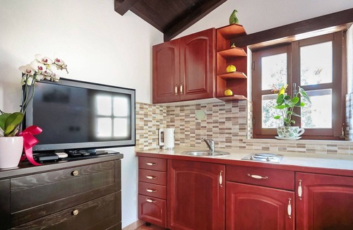 Matohanci House | Beautiful private villa for 2 guests with WIFI, A/C, TV and terrace