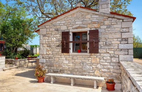 Matohanci House | Beautiful private villa for 2 guests with WIFI, A/C, TV and terrace